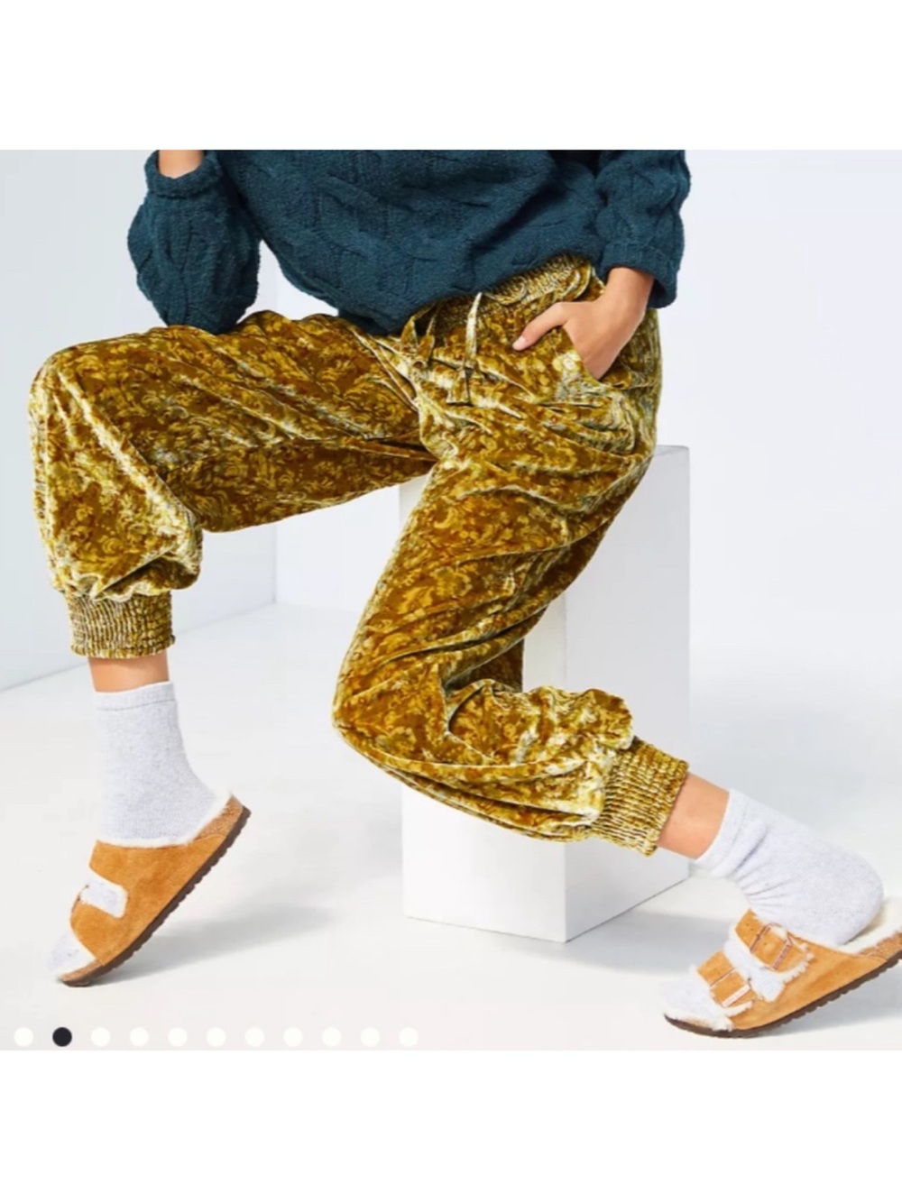 Anthropologie Gloria Velvet Joggers Smocked Waist High Rise Pockets Medium